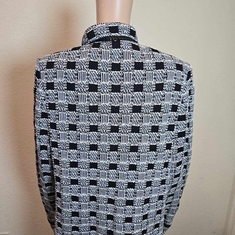 St. John Collection Tweed Black/White Long Jacket Women's 14 Checkered Coat - Picture 15 of 16